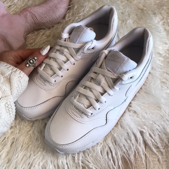 NWT Nike Air Max 1 Triple White - Picture 5 of 7